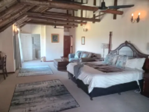 快樂豺狼 科爾切斯特酒店