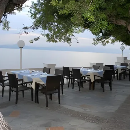 Pappas Hotel