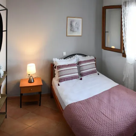 Goddesses Villa 1 in Nies