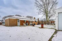 Metro Detroit Home w/ Fire Pit & Game Room - 2-Star