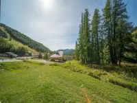 Wooden Apartment With Balcony Hoteles en Allos