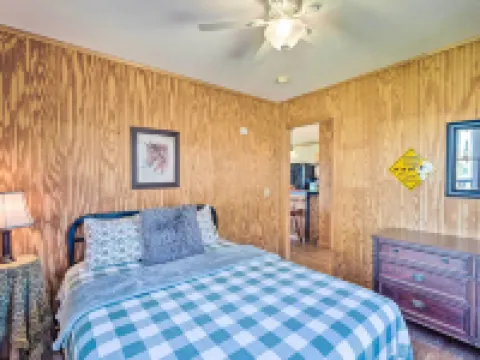 Cabin w/ Fire Pit: 7 Mi to Downtown Morganton! Hotels in Morganton