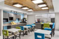 Days Inn & Suites by Wyndham Ridgeland - Desayuno