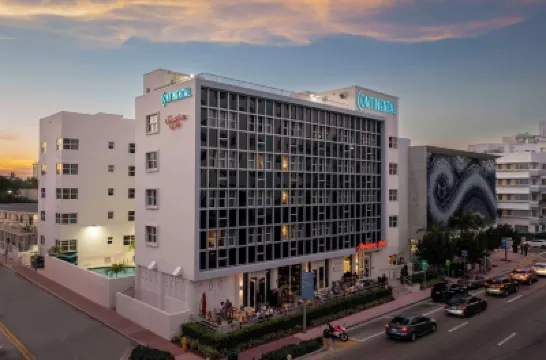 Hotel Continental Miami Beach, Tapestry Collection by Hilton Hotels in Mid-Beach