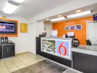 موتل 6 مدفورد، أوريجون - نورث فنادق في جاكسون