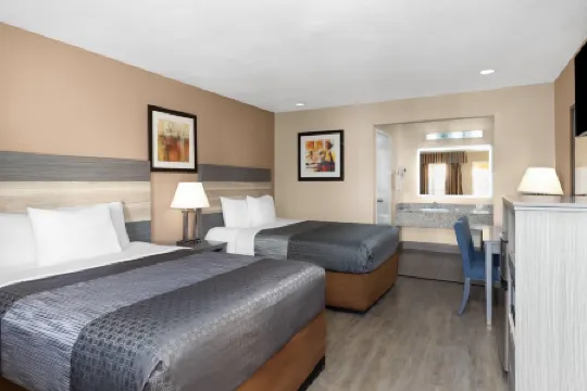 Travelodge by Wyndham Banning CA Near Casino/Outlet Mall
