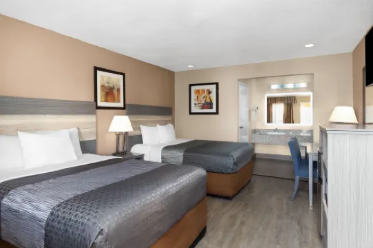 Travelodge by Wyndham Banning CA Near Casino/Outlet Mall
