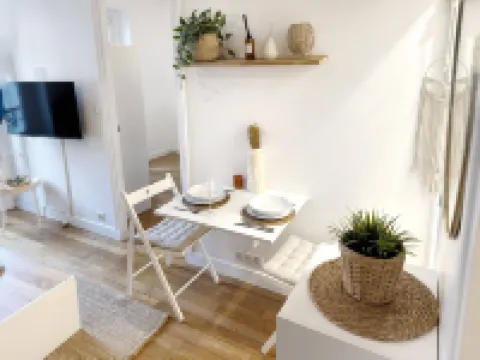 Peaceful haven in Puteaux – La Perle Bleue