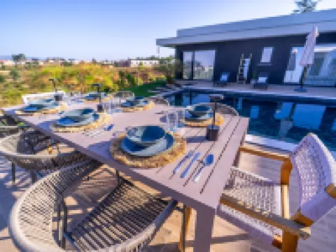 Set bal Lisbon Dream Getaway Villa do Sol Hotels in Seixal