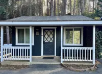 Lakeview Country Cabin ~ Studio w/ 2 Queen Beds