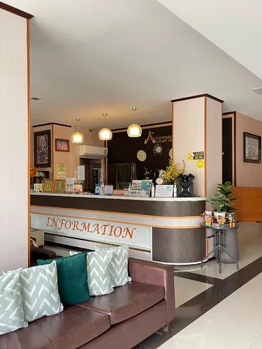 รูปภาพของSaranya River House Hotel สรัญญาริเวอร์เฮาส์