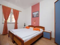 Apartments Mirjana Hotéis em Rab