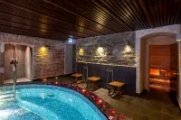 City Hotel Tallinn by Unique Hotels - parking