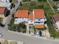 Apartments Baras Hotels in Nin