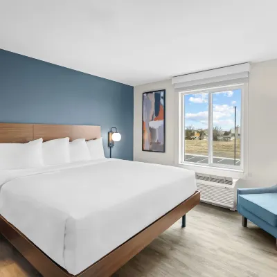 Everhome Suites Wichita Northeast by Choice Hotels Hotels near Charles Koch Arena