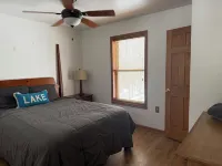 Lake Harmony Chalet • Hot Tub • Pool Table • Ping Pong • Fire Pit • Pets OK