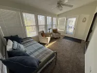 Lakefront ~ Boat ~ Kayaks ~ Fire Pit ~ Private Dock ~ Bar ~ Pool Table