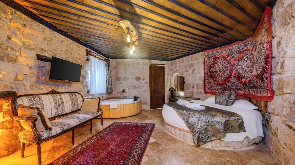 Lubberona Cave Cappadocia