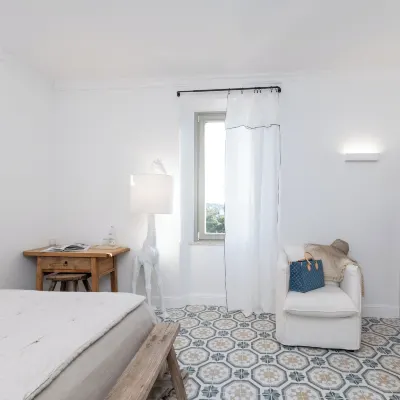 La Bâtisse en Blanc Hoteles cerca de Centro de Cannes