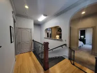 Large two floor 4-bedroom 2.5 bath apartment w AC, WiFi in downtown Glasgow KY