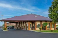 Capital O Amerihost Inn and Suites Mexico Hwy 54 MO - Wifi