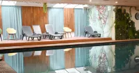 베스트 웨스턴 플러스 캔버라 센트럴 아파트먼트 - 수영장
