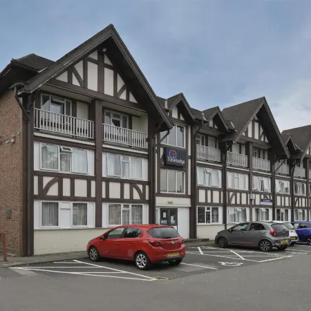 Travelodge Birmingham Sheldon Отели рядом с достопримечательностью «Смолл Хит Парк»