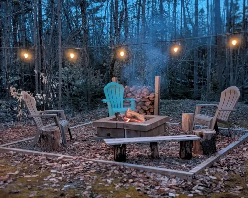 Cozy Cabin in Barss Corner with hot tub. Pet-Friendly! Hotels in Lunenburg