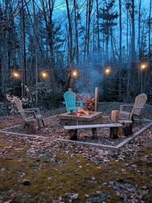 Cozy Cabin in Barss Corner with hot tub. Pet-Friendly!