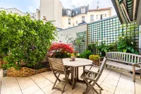 GuestReady - Spacious Stay with Terrace and Views - บังกะโล
