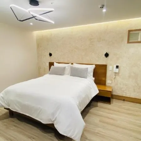 Saya Hotel & Suites