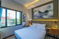 Front One Budget Hotel Tirtonadi Solo