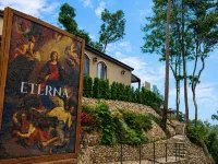 eterna Hotels near Mae Haad Beach