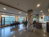 Summer Hill Resort