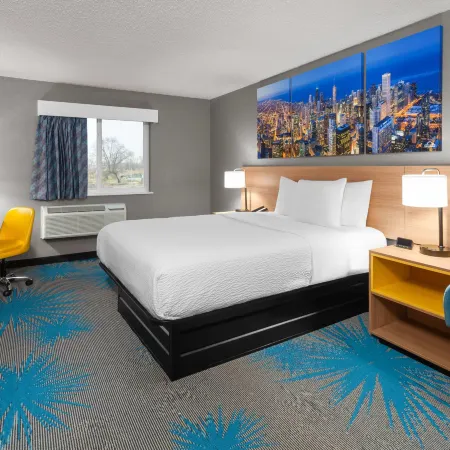 Days Inn by Wyndham Waukegan