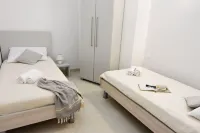 Family friendly stay with pool and game room - Apartments