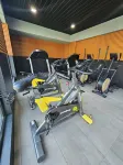 Beverly Hills: Hotel and Business - Gym