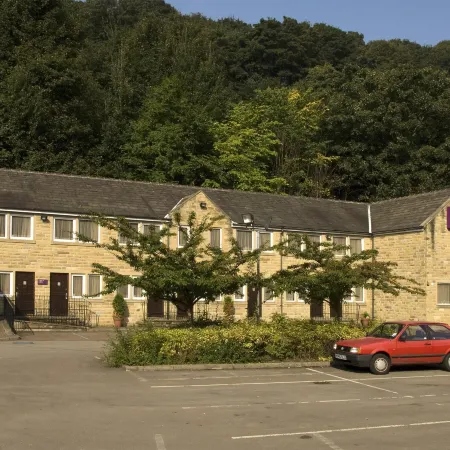 Premier Inn Halifax South Hotel