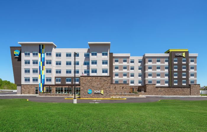 Tru by Hilton Burlington