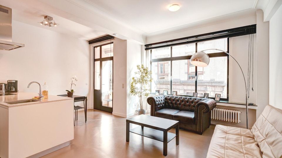 Family Retreat with Balcony in Meir