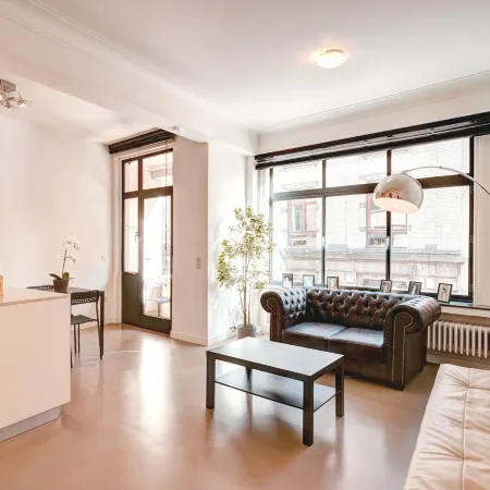 Family Retreat with Balcony in Meir