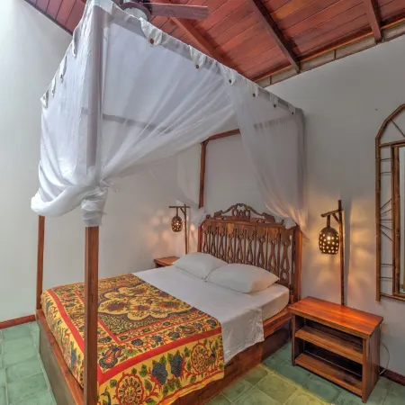 Villa 4 - Amazing 2 Bed Villa with Private Garden Hotels in Punta Uva