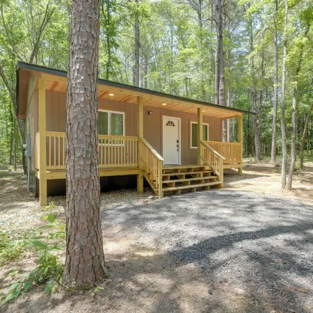 Woodsy Cabot Escape in Arkansas Countryside!