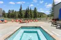 Brightwood #101 Building 1 : 2 - Hot Tub