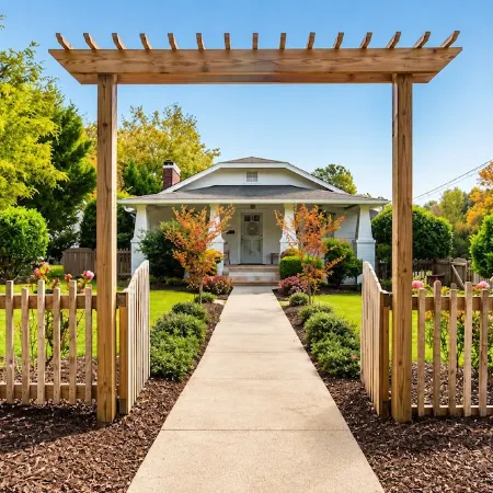 Historic Downtown Wake Forest Bungalow