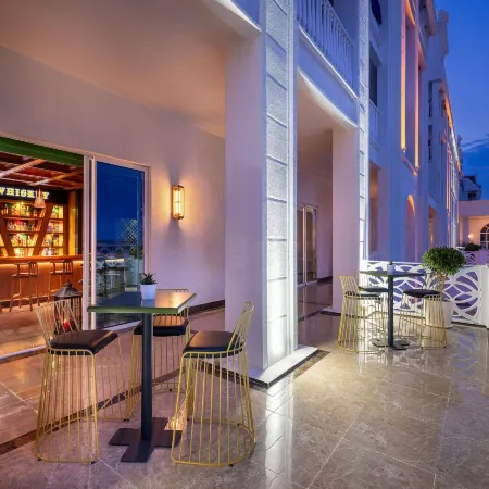 Oz Hotels Side Premium