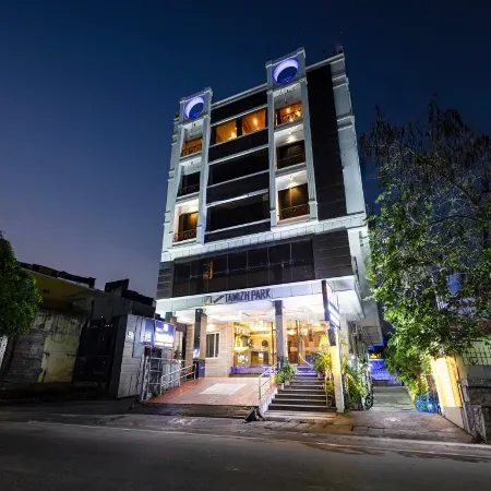 Hotel Tamizh Park