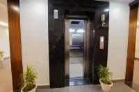 Lime Tree 2 BHK Serviced Apartment Golf Course - Pensions
