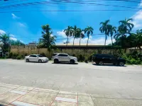 Juanita's Guesthouse - Bãi đậu xe