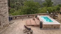 Villa De Madeleine - Stone villa Jacuzzi - Huvilat